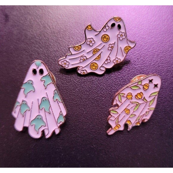 3 Sheet Ghost Enamel pins Halloween - Picture 1 of 3